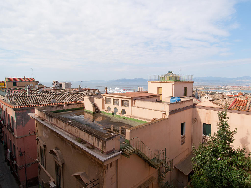 Residenze Al Castello Apartments Cagliari Exterior foto